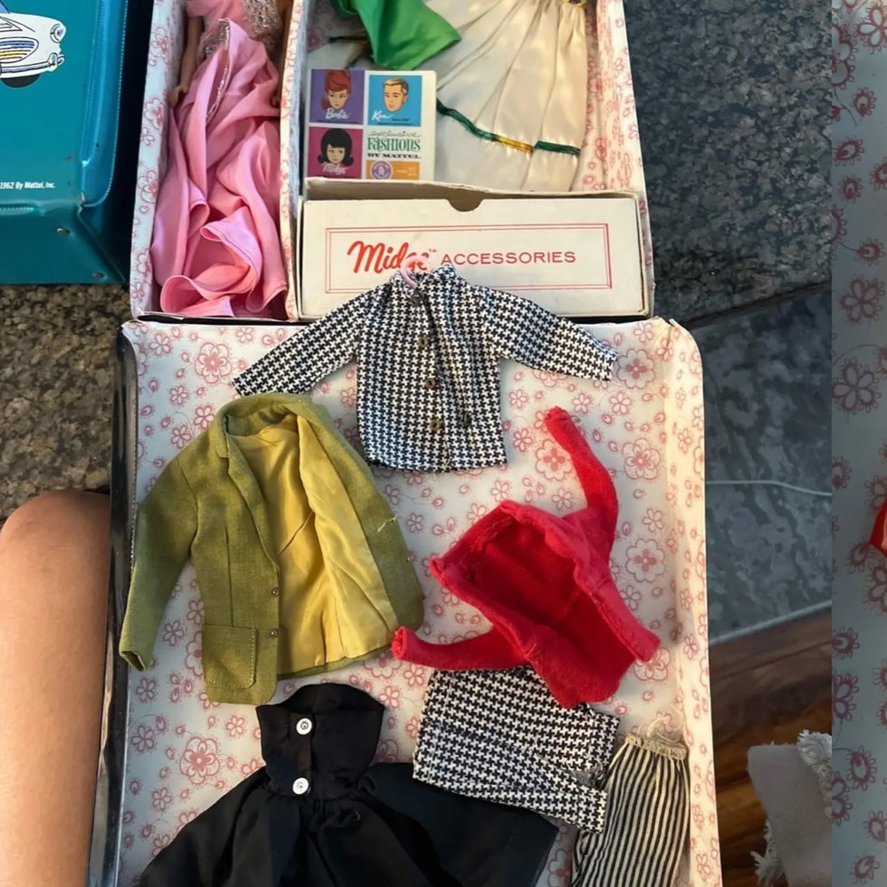 Barbie clothes vintage